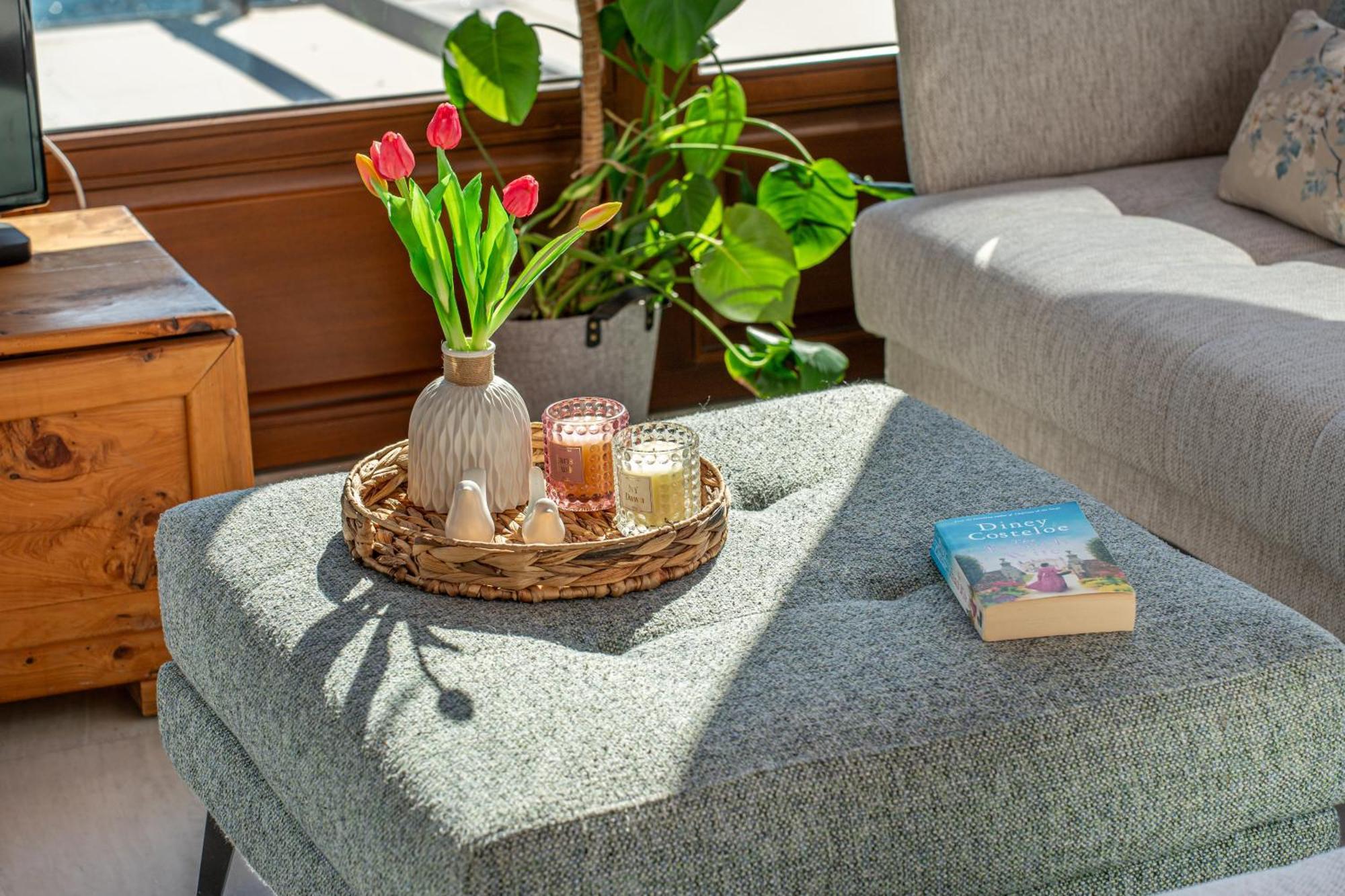איה אפימיה Sea Rock Apartment מראה חיצוני תמונה